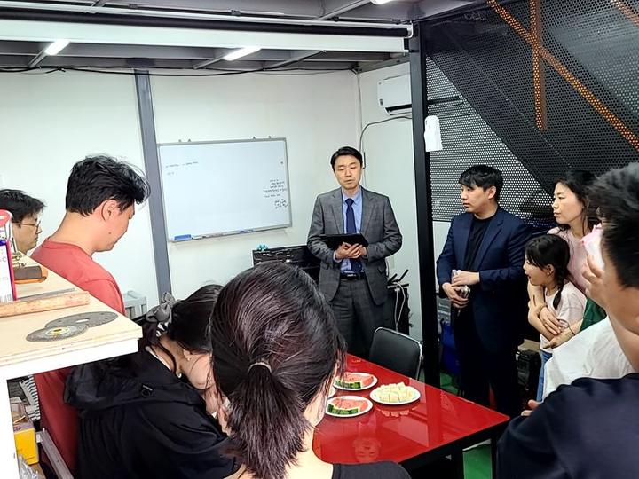 23_개업감사예배 (가야톱연마) 최종인 성도 · 5번째 사진