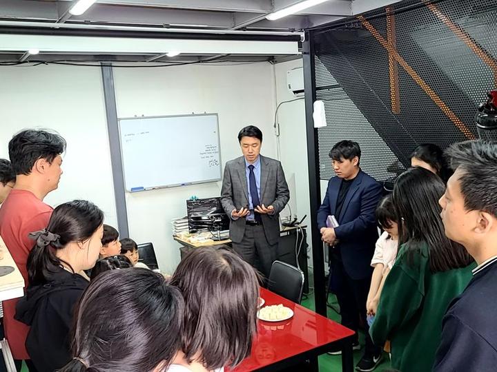 23_개업감사예배 (가야톱연마) 최종인 성도 · 6번째 사진