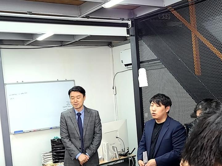 23_개업감사예배 (가야톱연마) 최종인 성도 · 7번째 사진