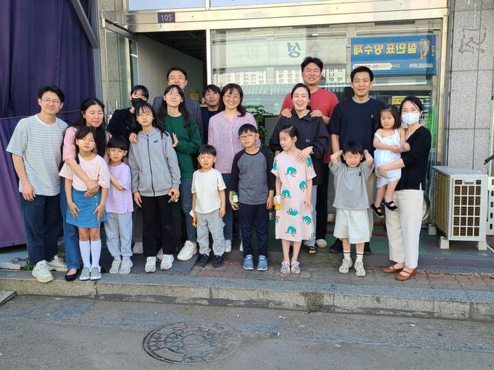 23_개업감사예배 (가야톱연마) 최종인 성도 · 8번째 사진