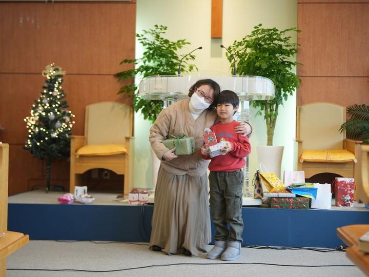 23.12.25 성탄절 예배 · 27번째 사진