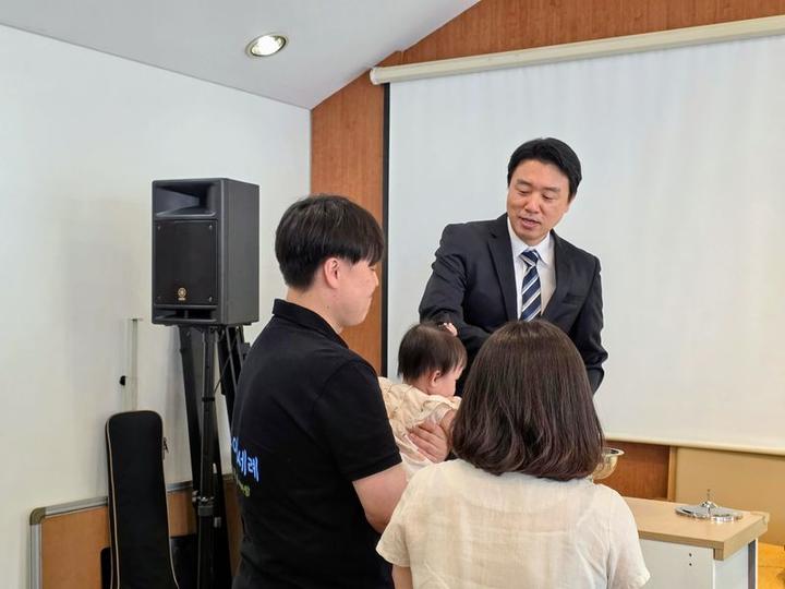 26 유아세례식 · 2번째 사진